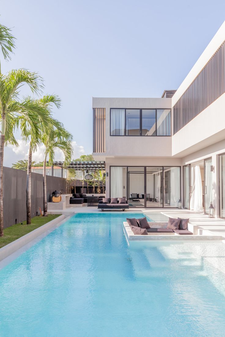 عکس ویلای بتن سفید- مزایای استفاده از بتن سفید در ویلاها