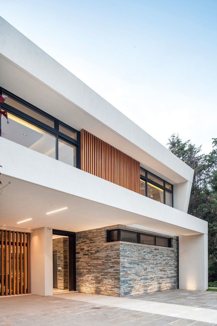 ویلای سفید با چوب و برسی تأثیر استفاده از چوب در زیبایی ویلای سفید