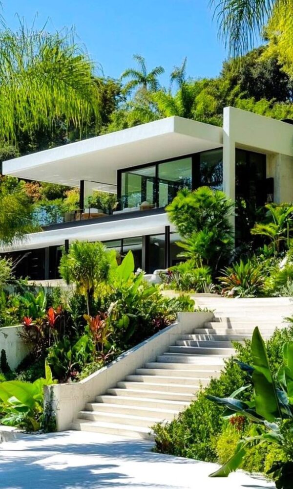 طراحی باغچه ویلا؛ خلق طبیعتی سبز در حیاط رؤیایی شما 🌿