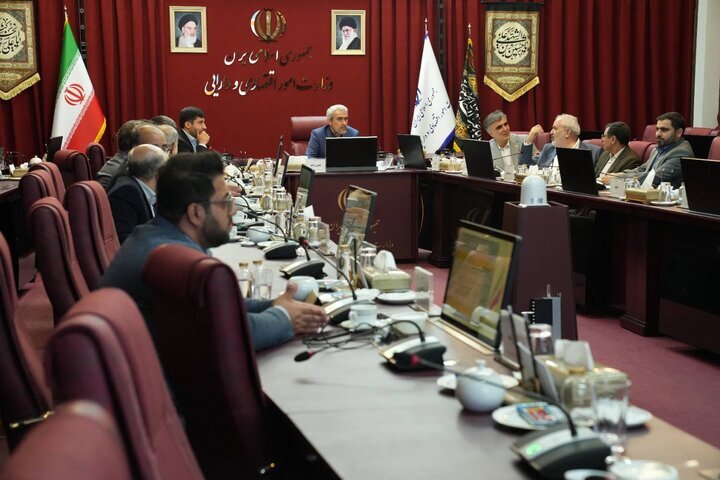 اعطای اقامت به اتباع خارجی در قبال سپردهگذاری یا سرمایهگذاری