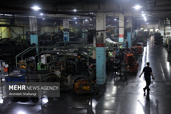 از خط تولید تا سفره مردم؛ زنگ خطر گرانی‌ها به صدا درآمد